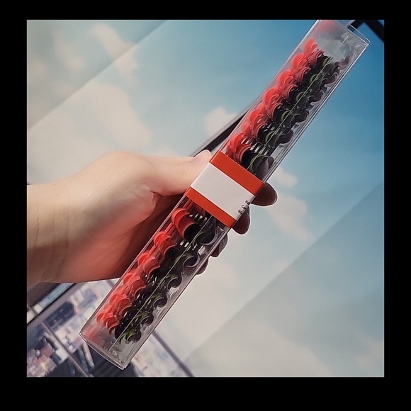 Bundle - French Pedicure Press On Toe Nails,  and 10pc Mani Pedi - Picture 14 of 16